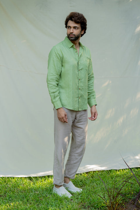 Regular menswear shirt- moss green